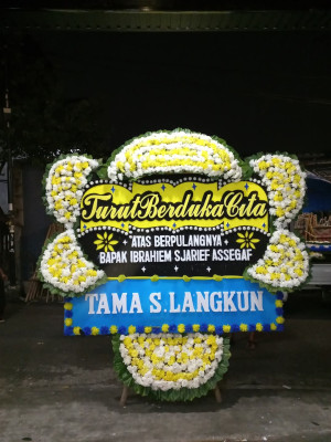 Papan Bunga Duka di Belik