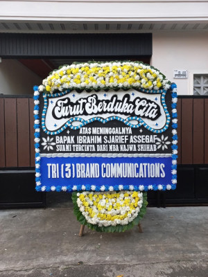 Papan Bunga Duka di Belik